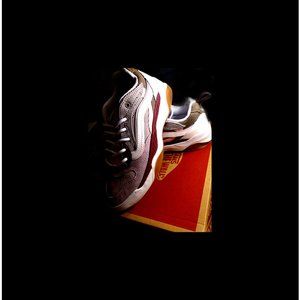New Rare/Unique Fashionable High End Women's Leather Sneakers